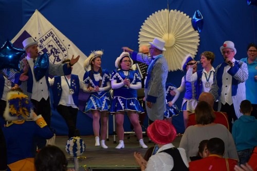 kostuemsitzung-20-027.jpg