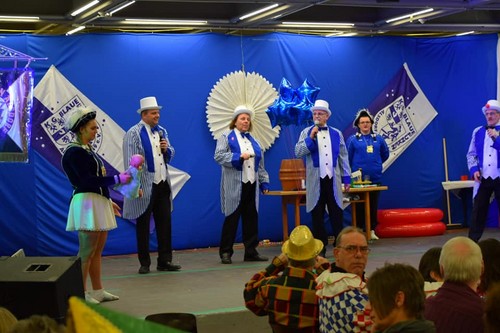 kostuemsitzung-20-031.jpg